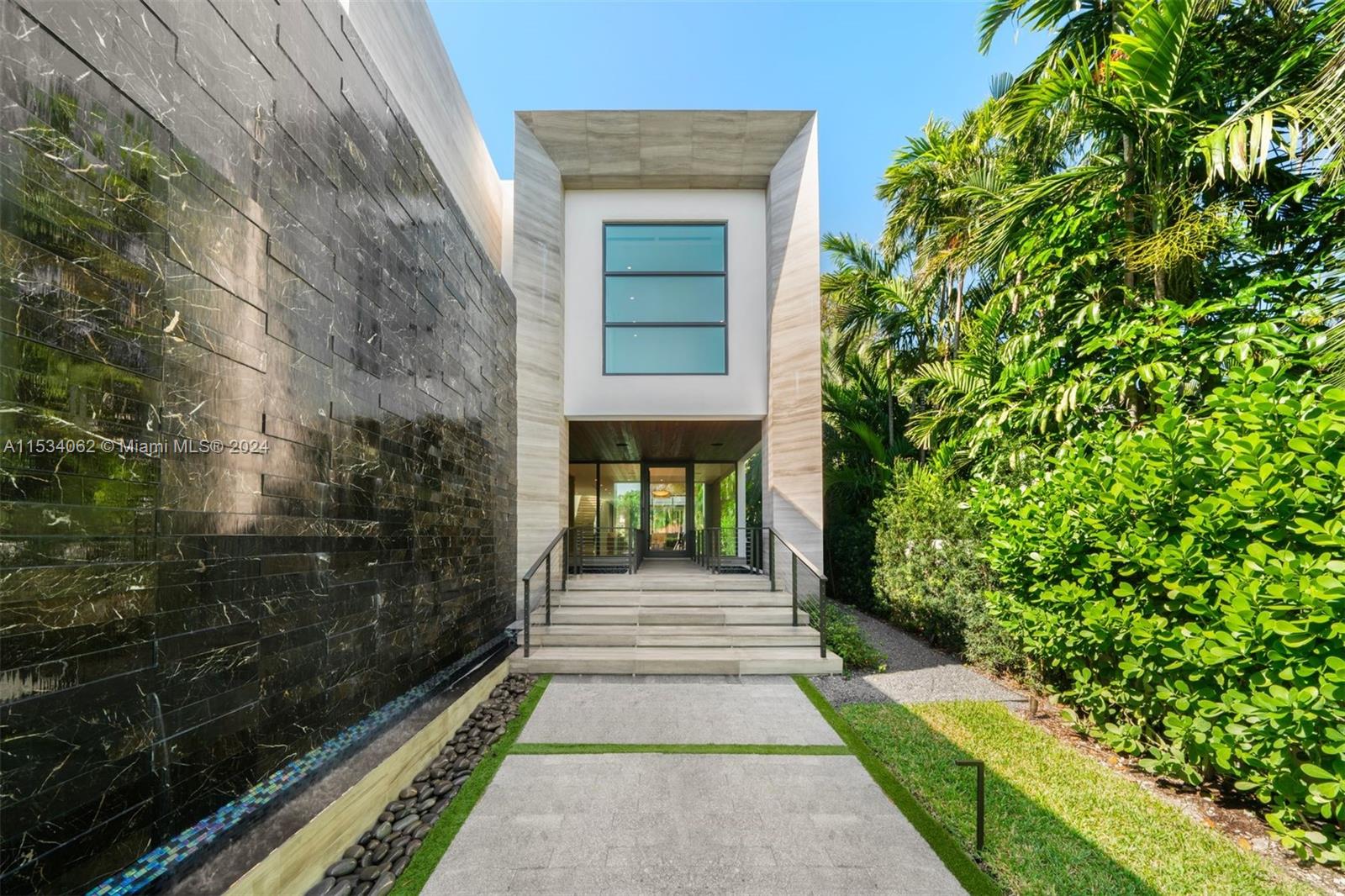 ALTOS DEL MAR NO 5 - Residential