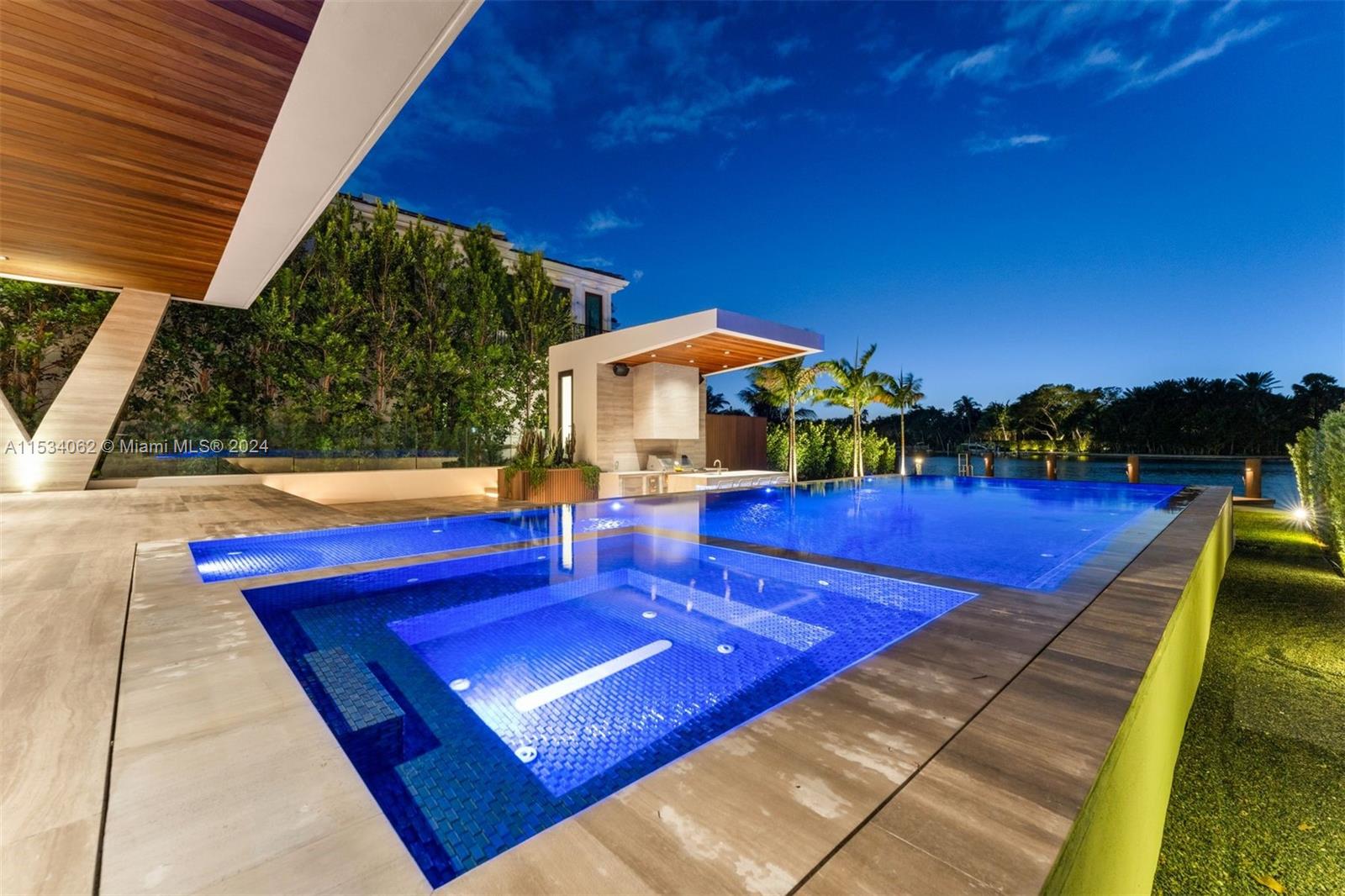 ALTOS DEL MAR NO 5 - Residential