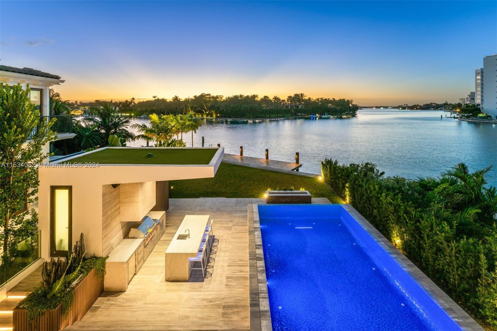 ALTOS DEL MAR NO 5 - Residential