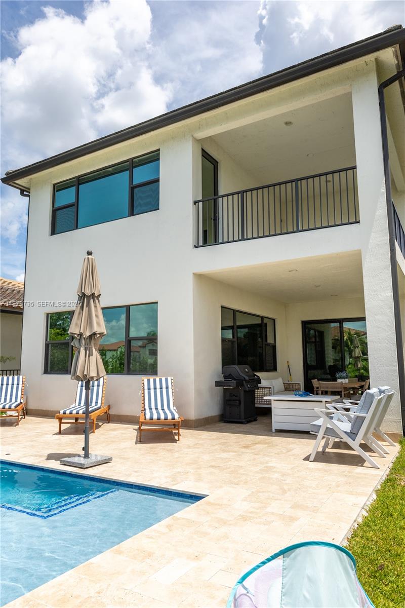 PEMBROKE LAKES SOUTH - Residential