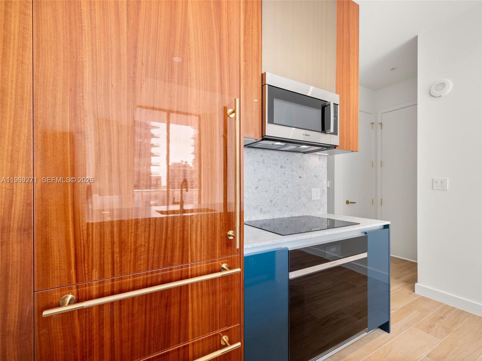 2655 SOUTH BAYSHORE DRIVE - Residential
