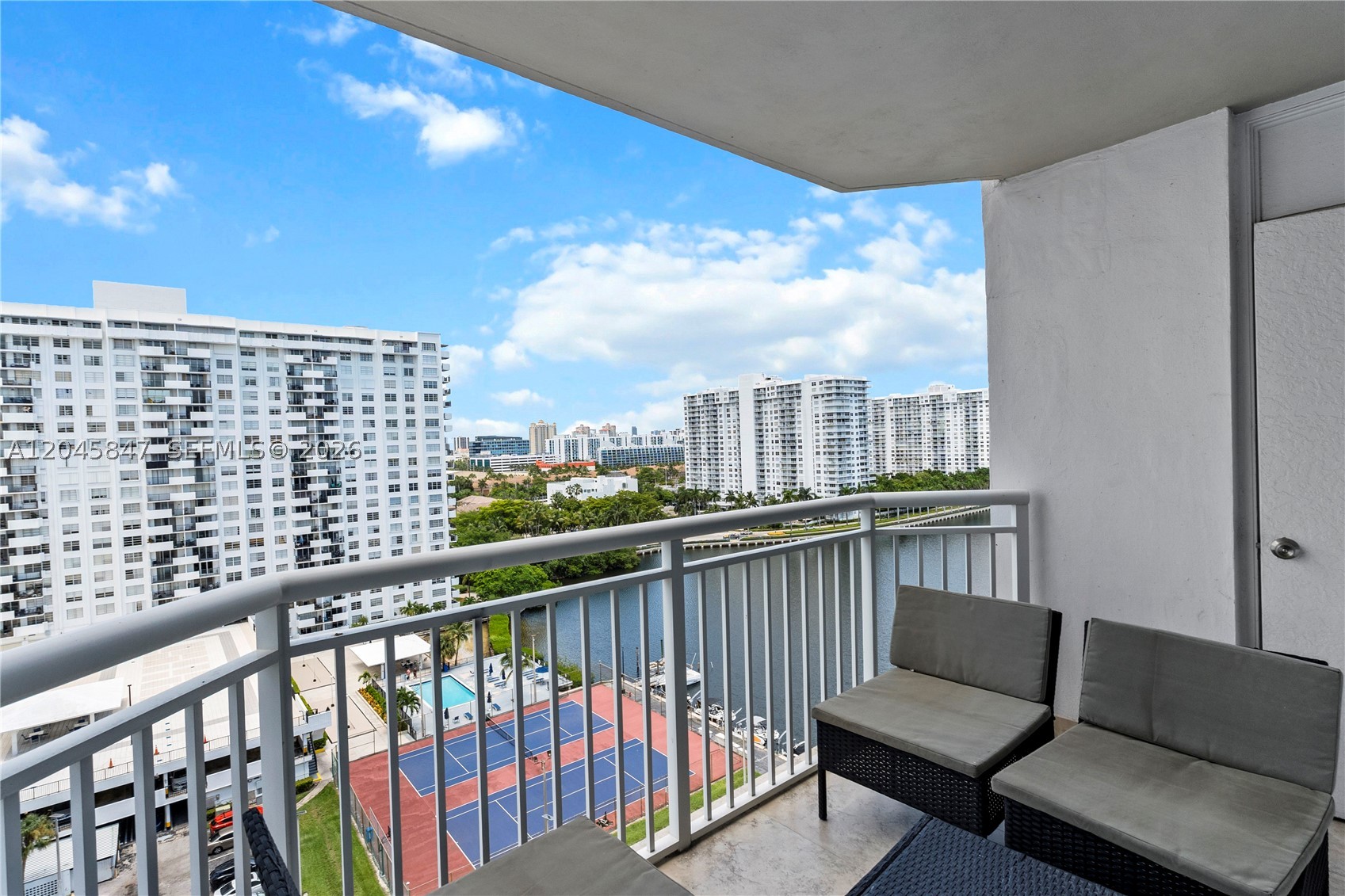 DEL PRADO MARINA - Residential
