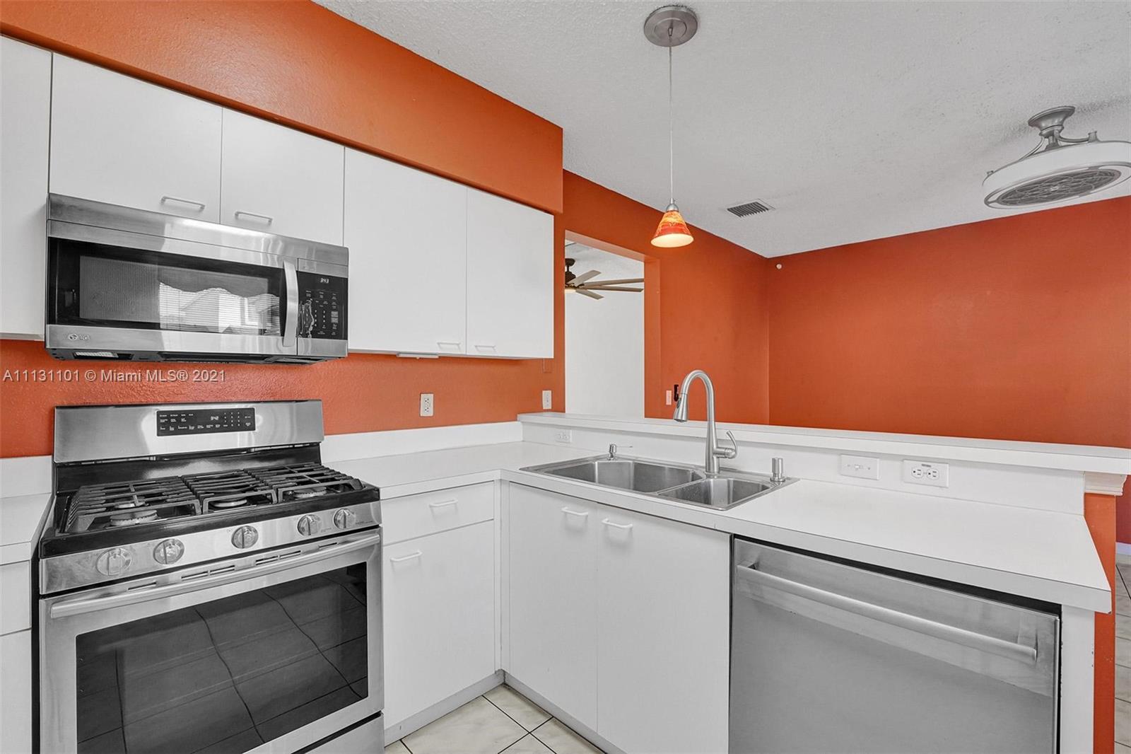 LAND SEC 6-SOUTH - Residential