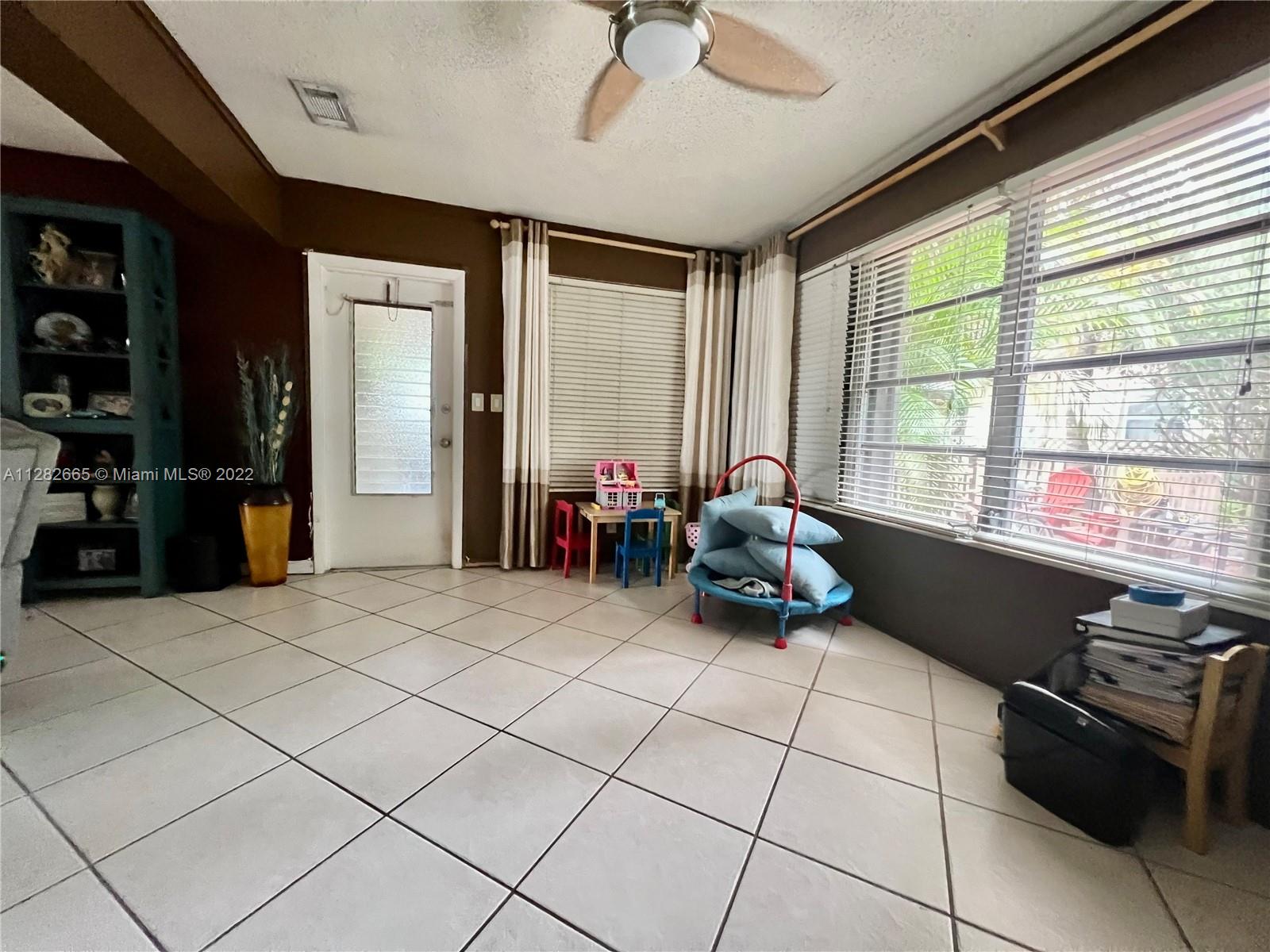 BOULEVARD HEIGHTS SEC 9 T - Residential