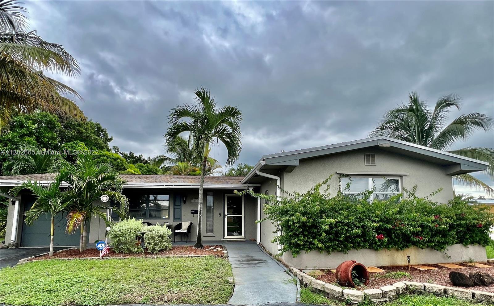 Beautiful corner home  in Pembroke Pines, Boulevard Heights, 3 beds and 2 baths, 1 car garage, Florida room, 2 year old roof, newer AC and water heater, tile floor in social area,  and wood laminate floors in bedrooms, family room and kitchen with granite and wood cabinets, propane for the whole house generator, thankless water heater, stain steel appliances. The patio  & BBQ & very nice palms, Shed for storage, and more must see it.
SHORT SALES Requires 3Th party approval, commission is subject to third party approval
