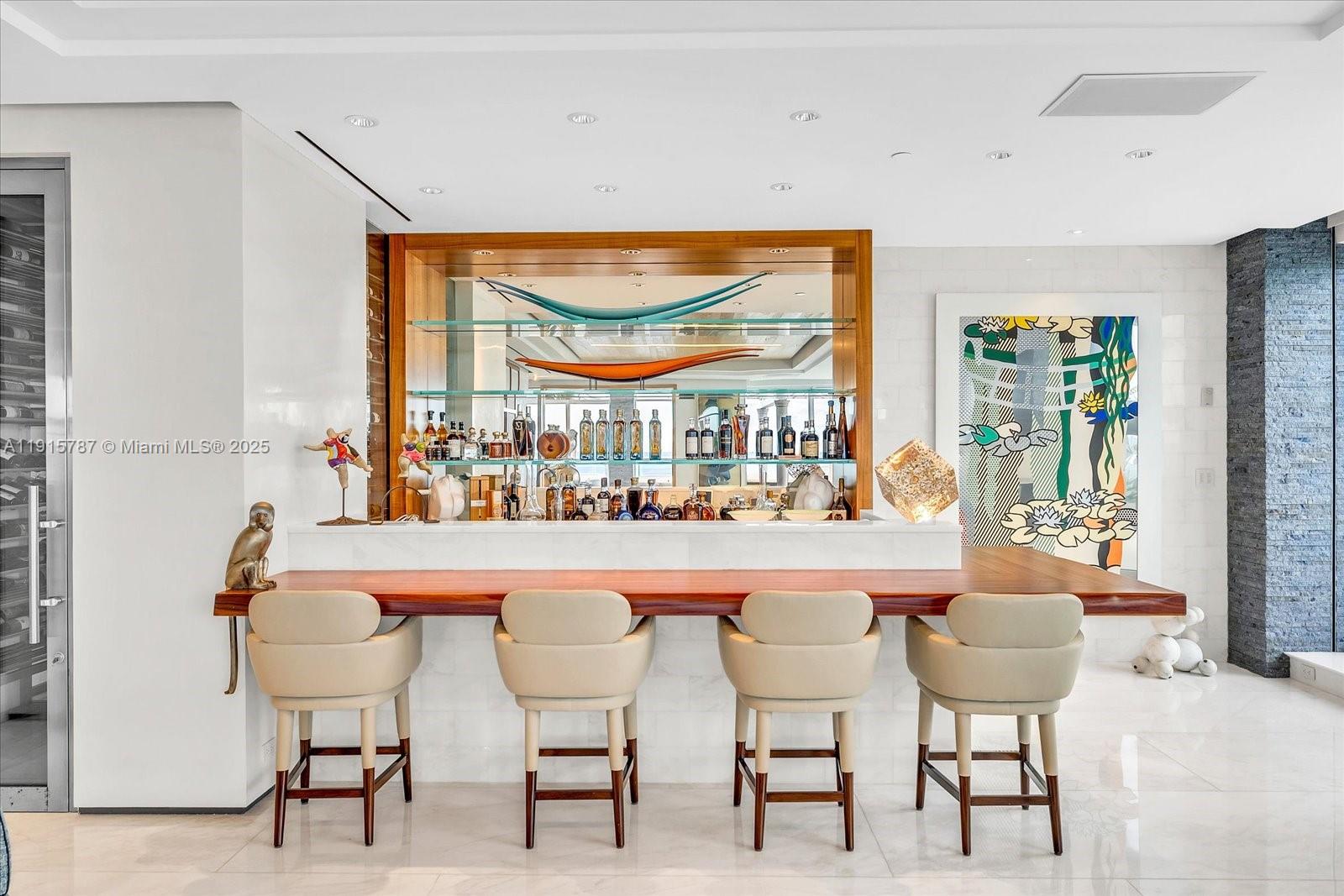 GRAND BAY TOWER CONDO - Residential