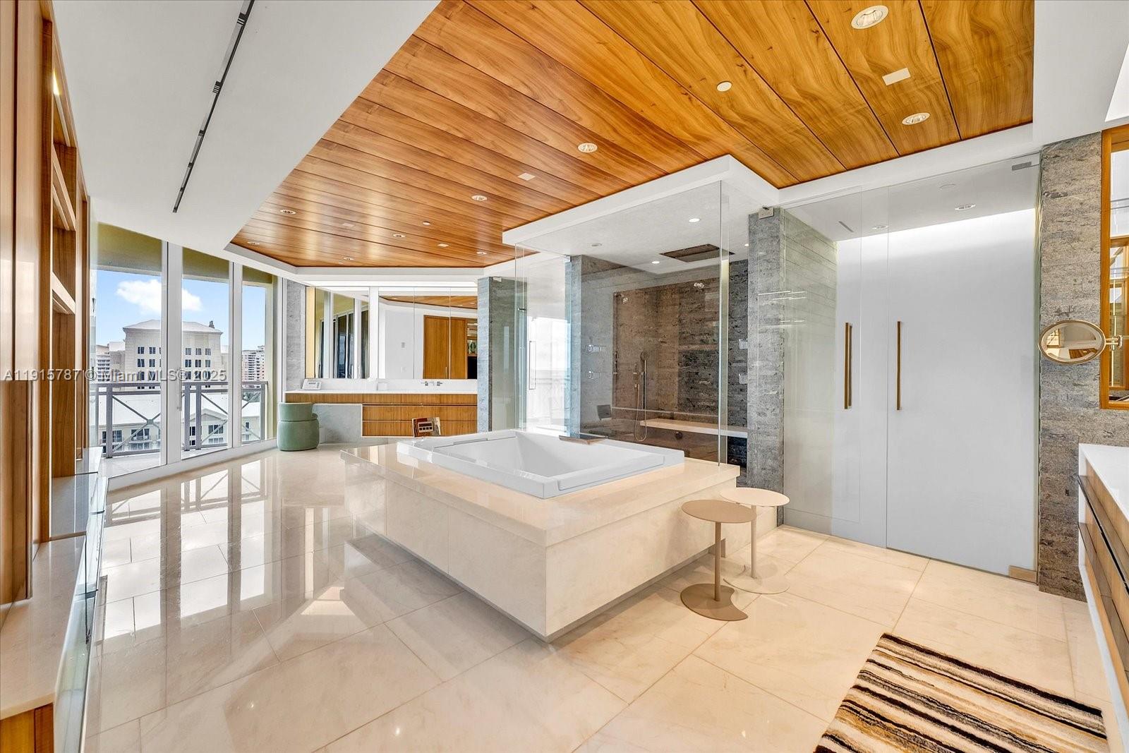 GRAND BAY TOWER CONDO - Residential