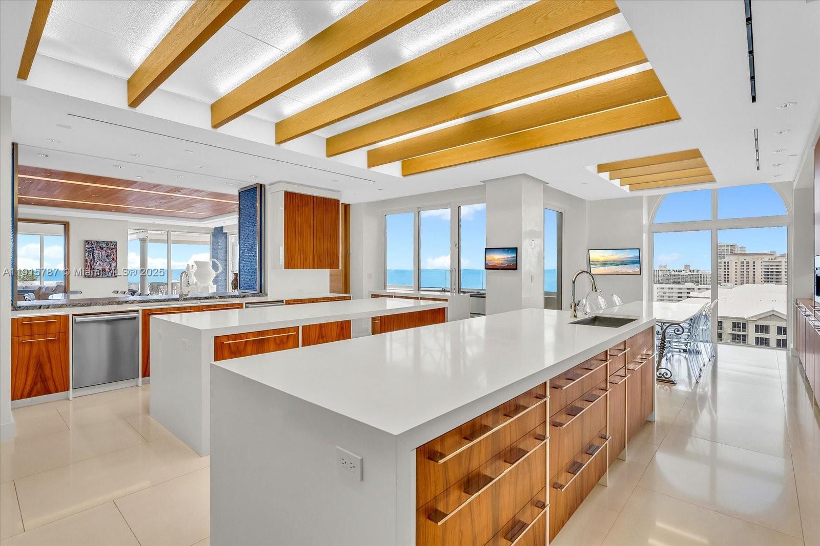 GRAND BAY TOWER CONDO - Residential
