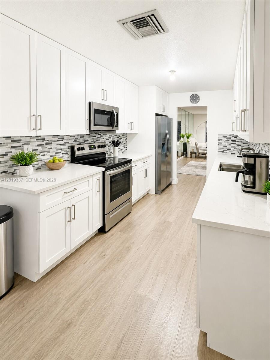 PARK PLACE OF WELLINGTON - Residential