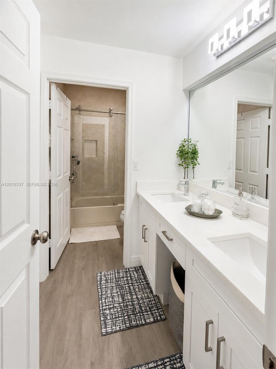 PARK PLACE OF WELLINGTON - Residential