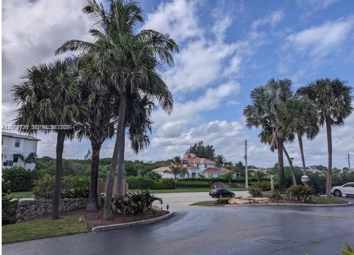 2/2 corner oceanfront unit in the beautiful Suntide Condominiums on Hutchinson Island in Martin County. This exclusive residence offers a fully renovated interior and is located near shopping, dining, and all the best of island living. Suntide is recognized as one of the premier oceanfront condo communities on Hutchinson Island, with private beach access and a highly desirable location.