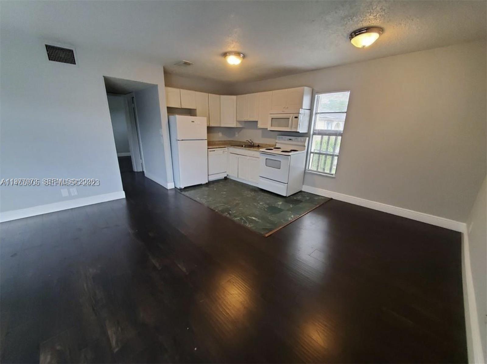 CYPRESS TRACE CONDO - Residential