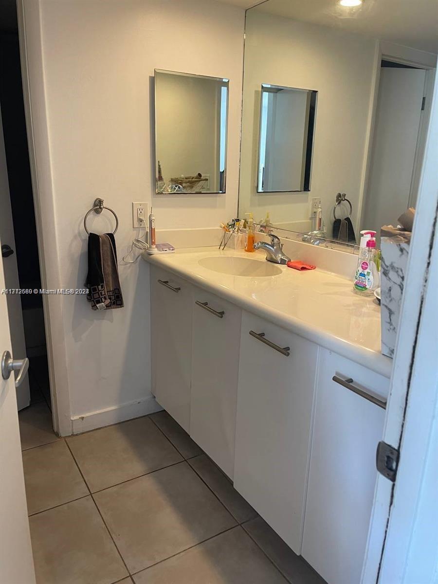 NIRVANA CONDO NO ONE COND - Residential