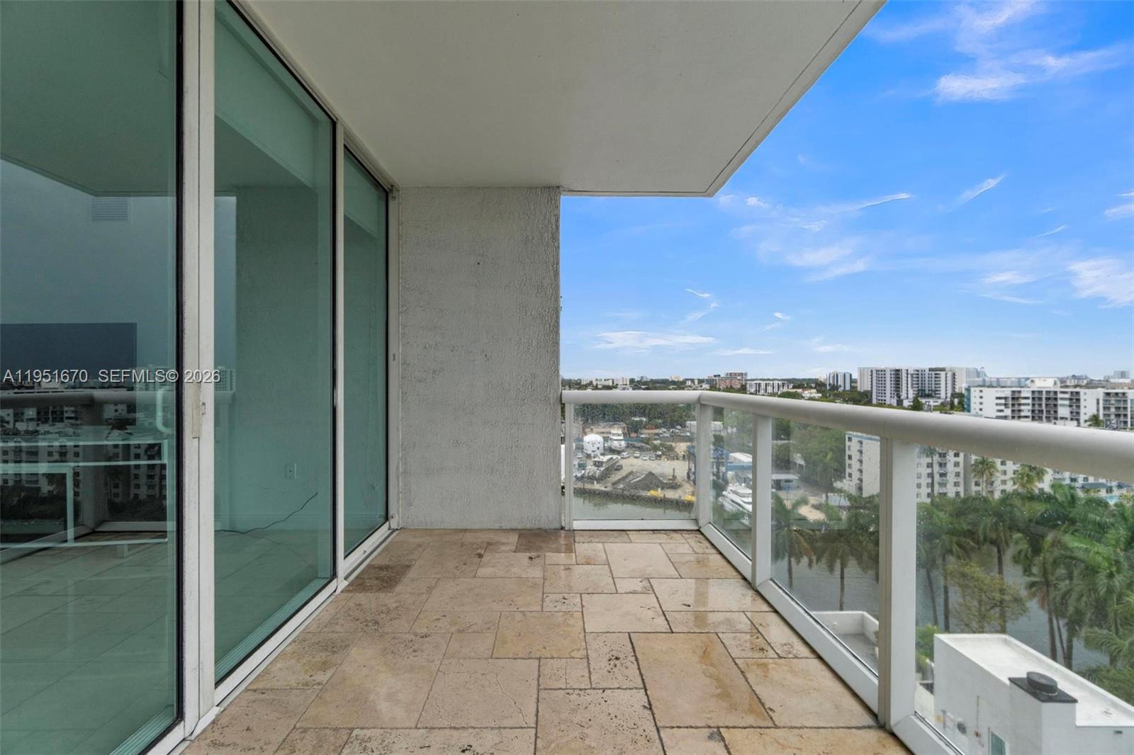 TERRAZAS RIVERPARK VILLAG - Residential