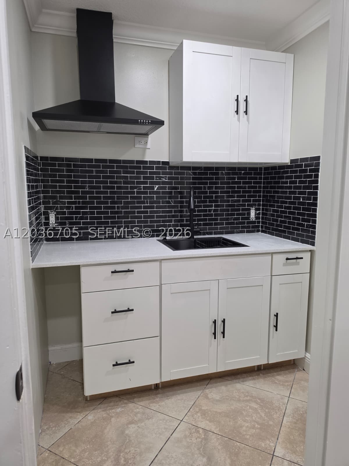 ROYAL GLEN - Residential Lease