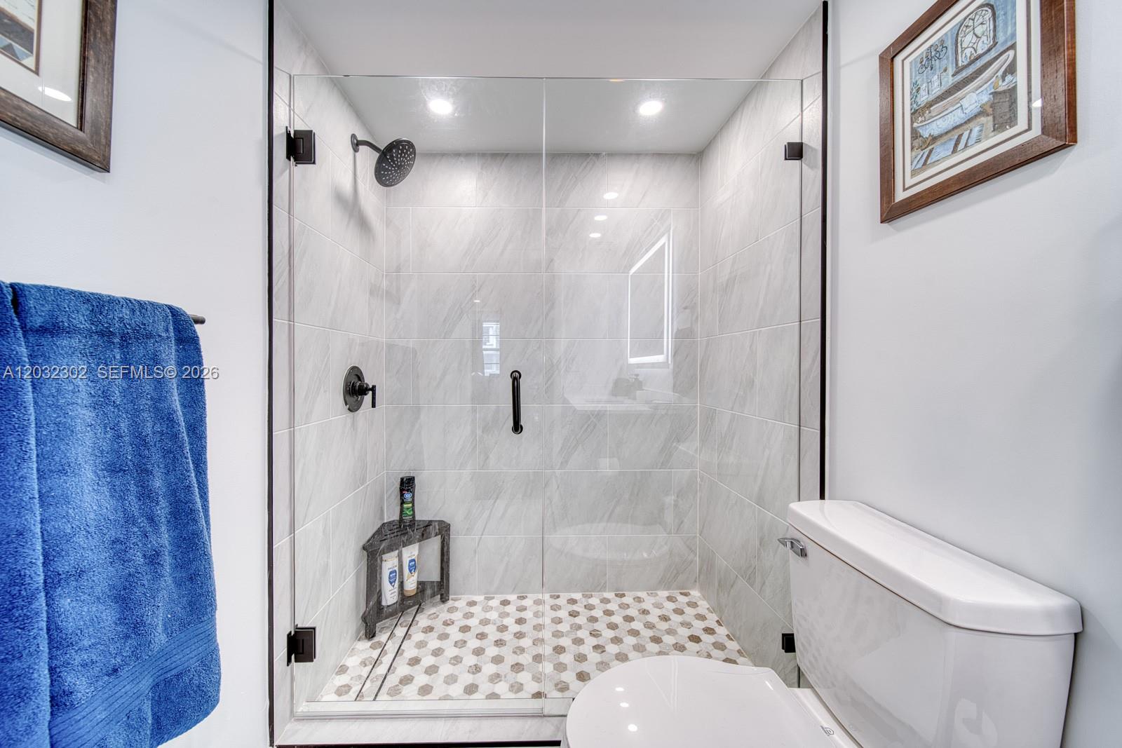 EAST POINT TOWERS CONDO - Residential