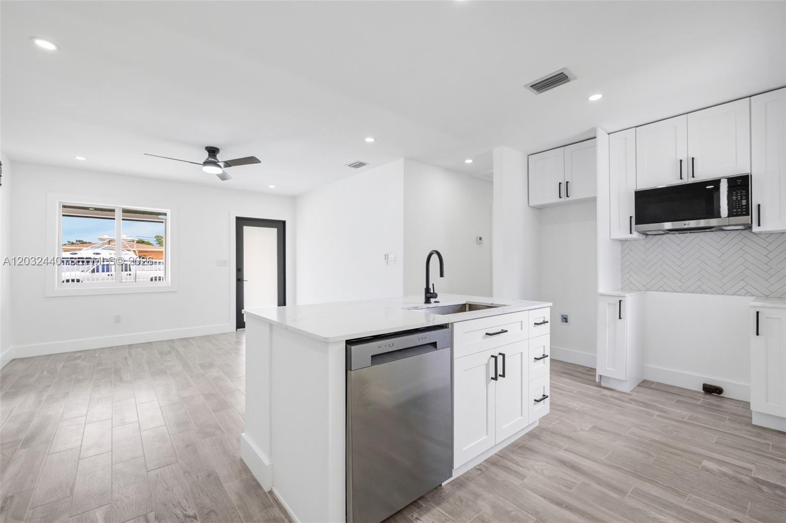 RICMAR HEIGHTS - Residential