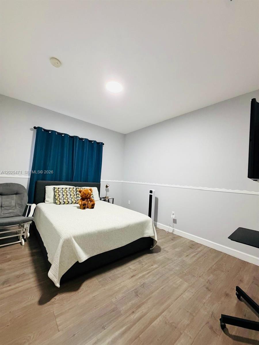 MILON VENTURE - Residential Lease