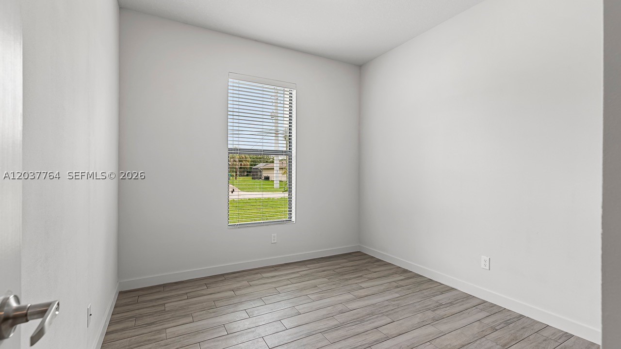 LAKEWOOD PARK UNIT 5 - Residential Lease