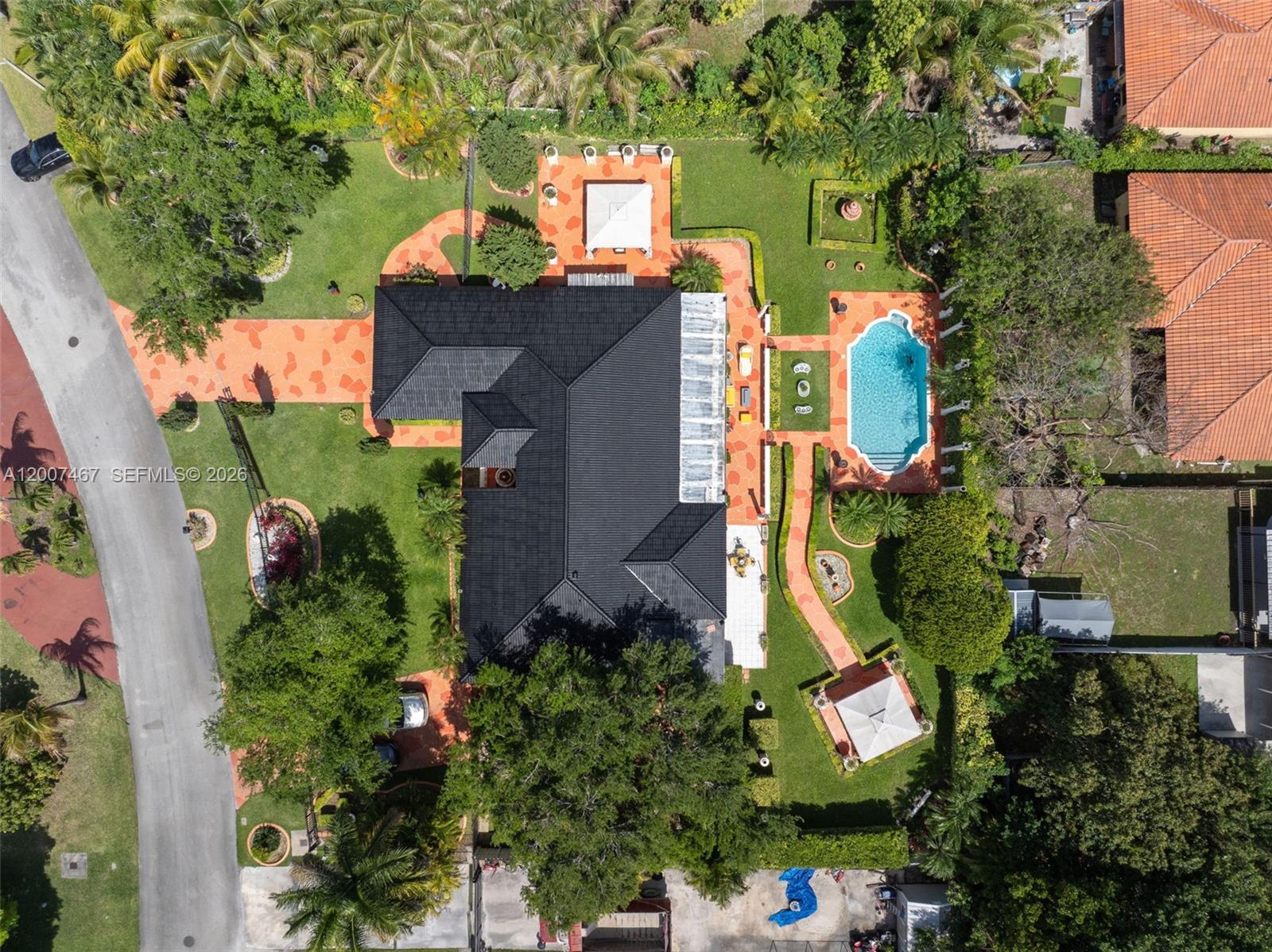 BISCAYNE BEST - Residential