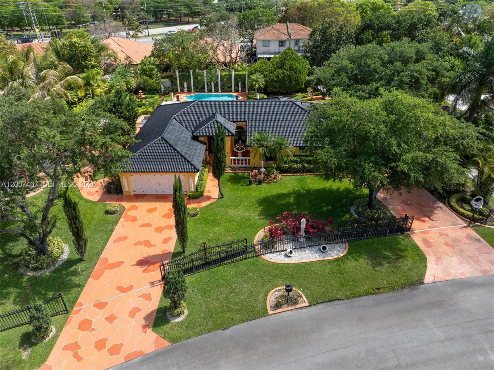 BISCAYNE BEST - Residential