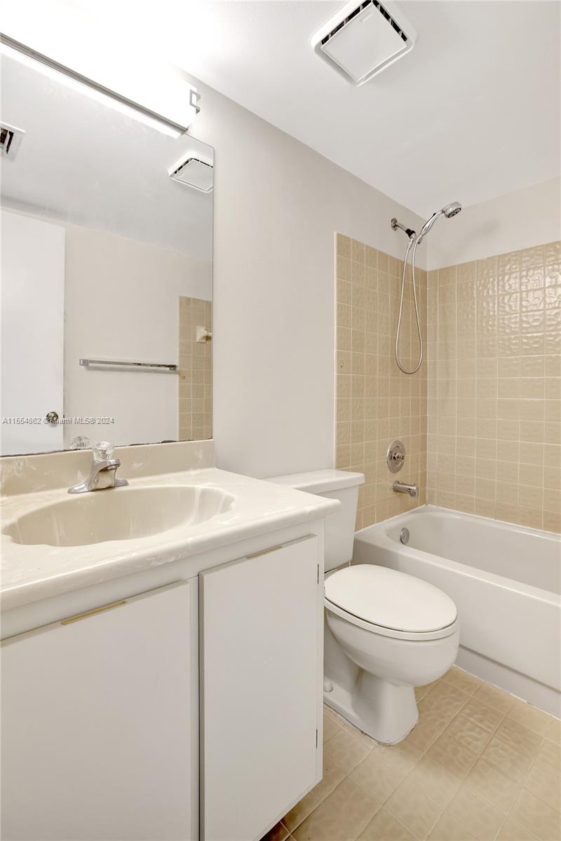 PIERPOINTE EAST - Residential Lease