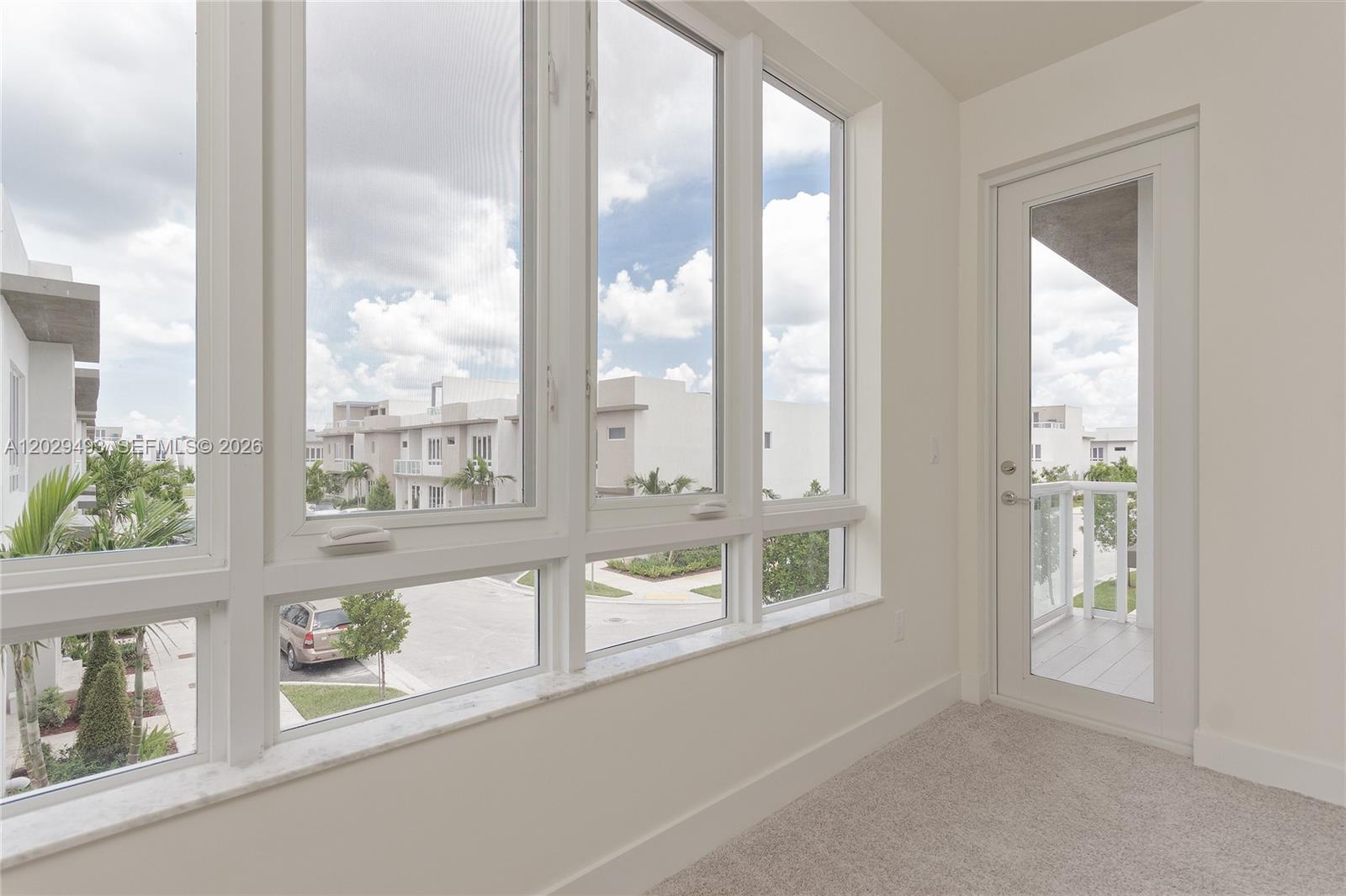 LANDMARK AT DORAL - Residential