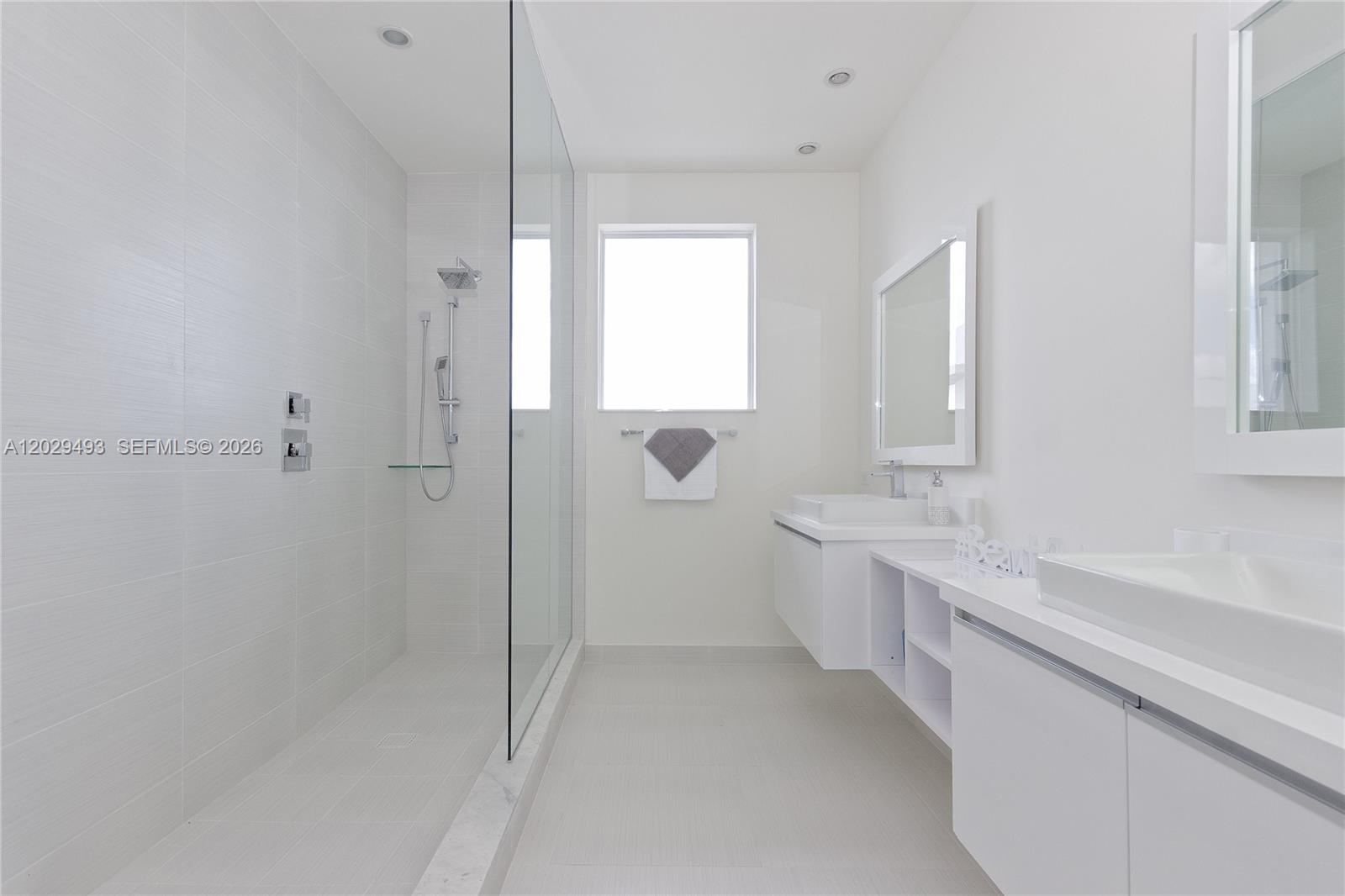 LANDMARK AT DORAL - Residential