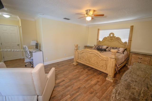 PASADENA LAKES WEST - Residential