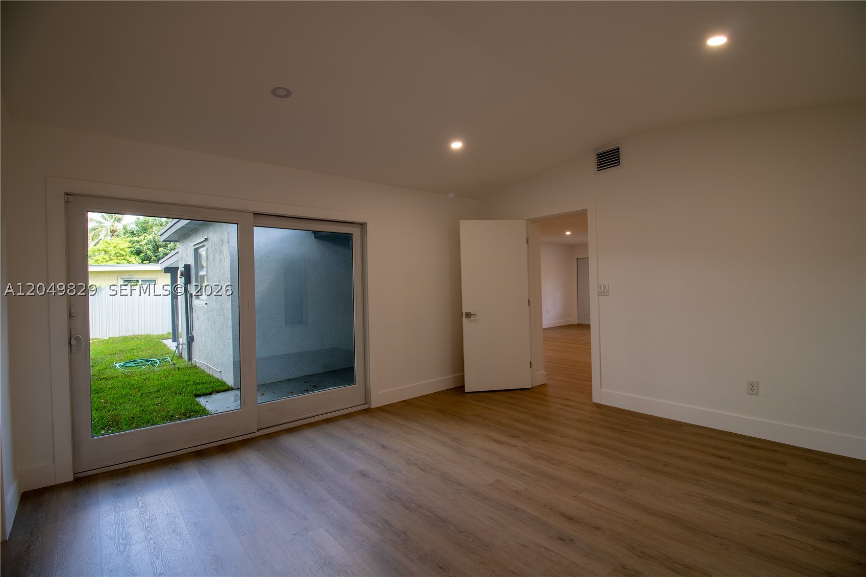SCHOOL HOUSE SUB - Residential