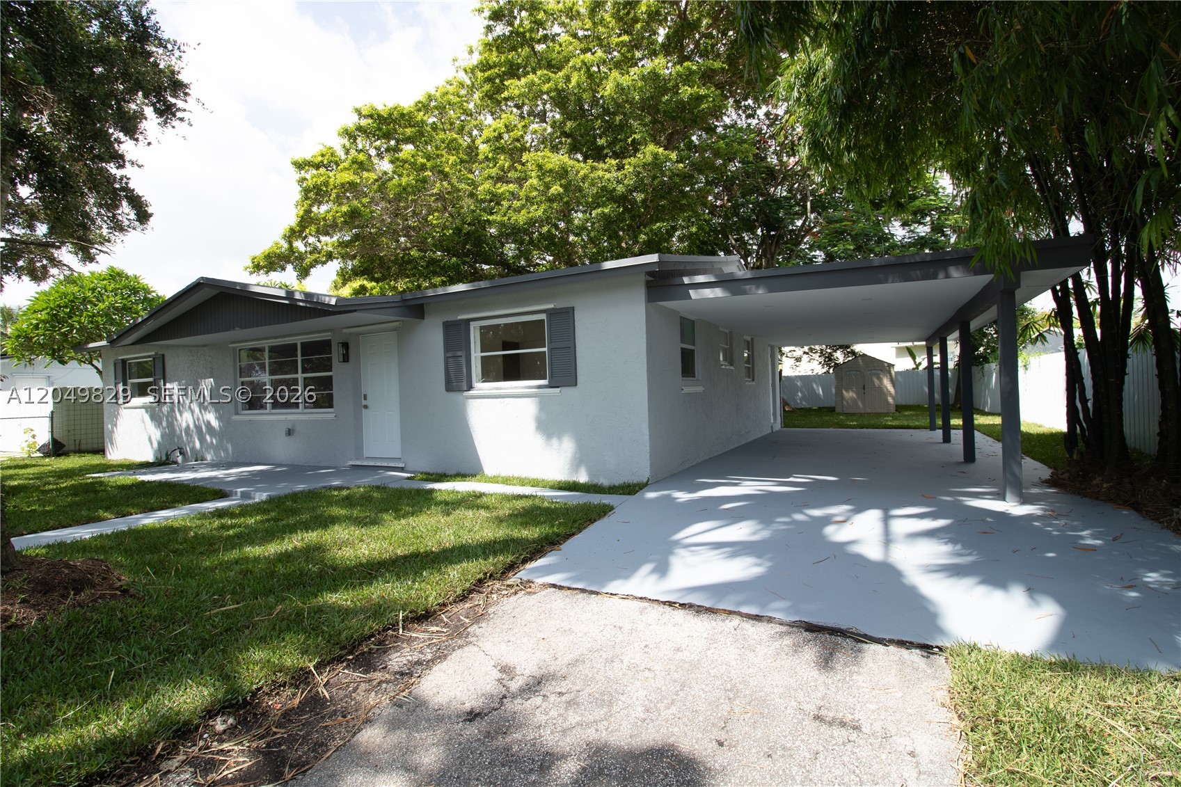 SCHOOL HOUSE SUB - Residential