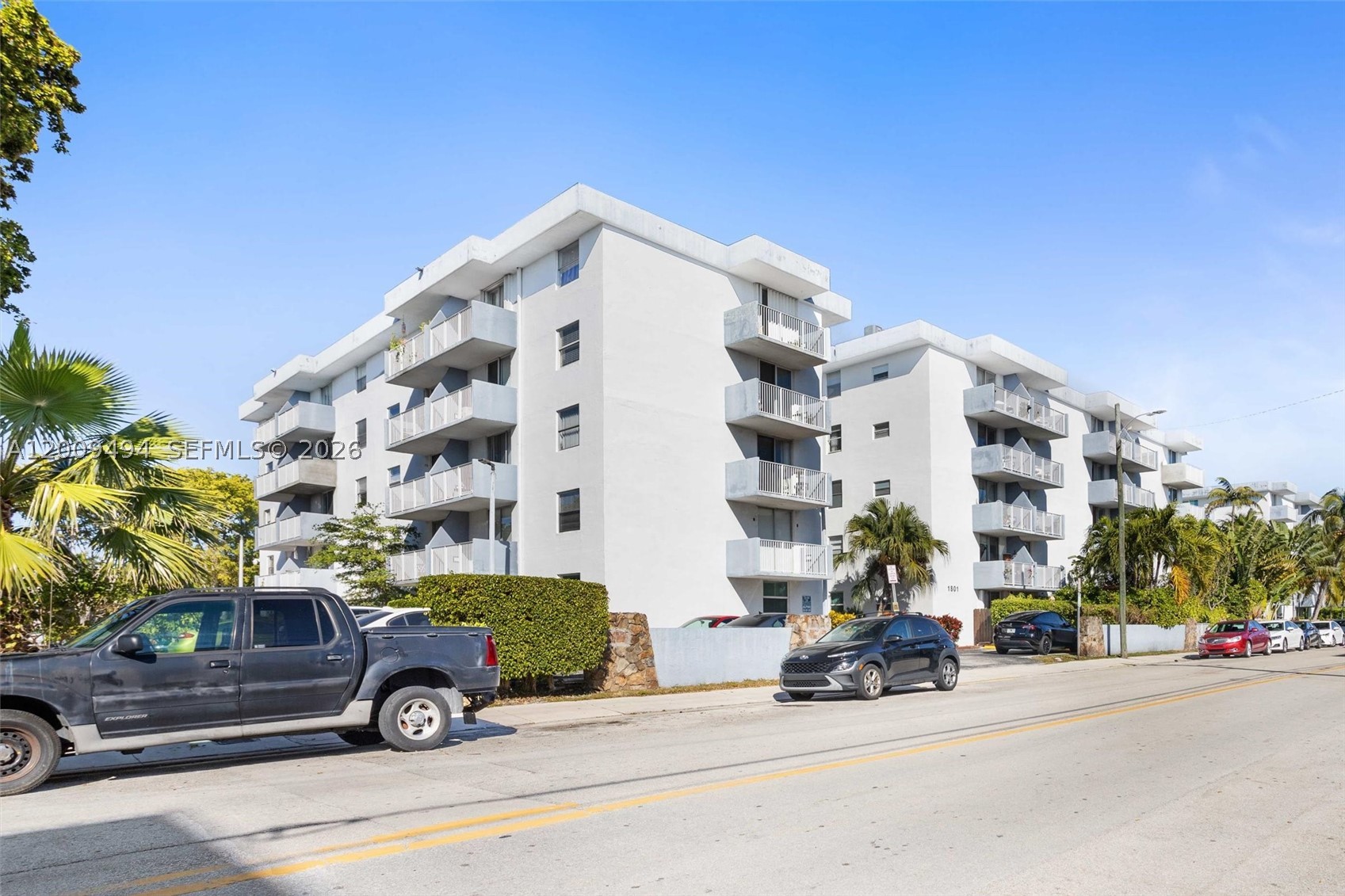 NORTH BAY VILLAS CONDO - Residential