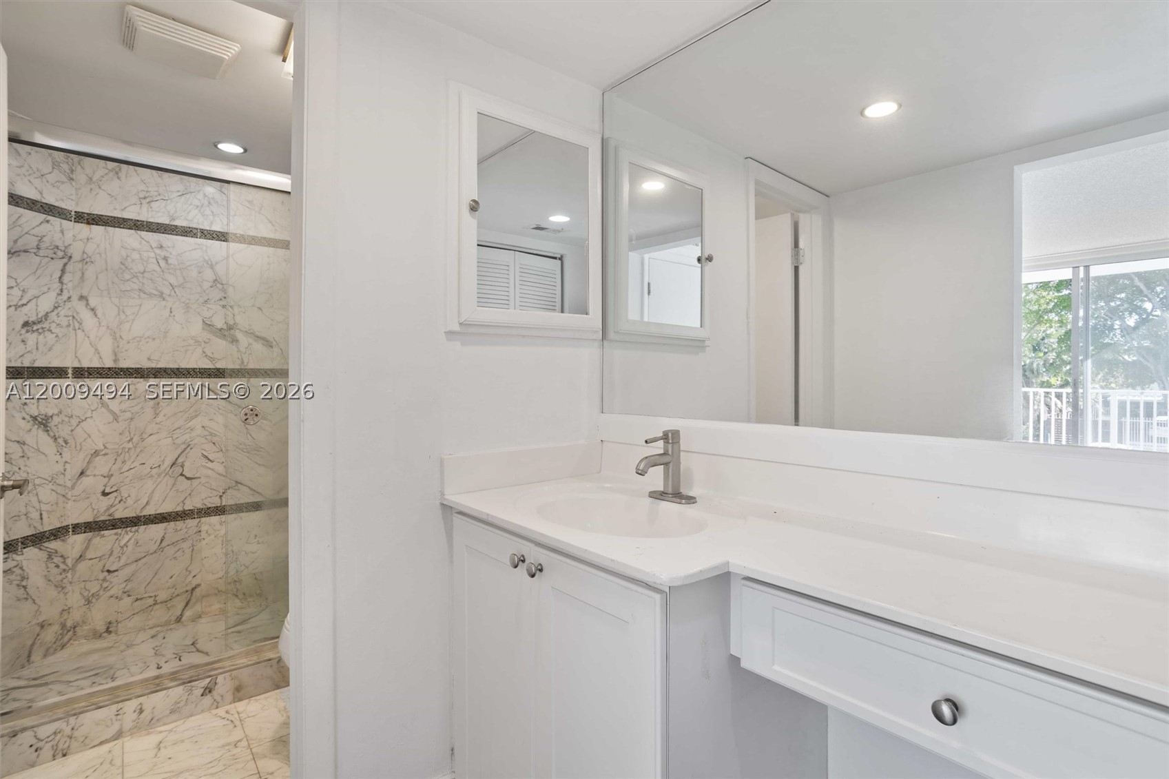 NORTH BAY VILLAS CONDO - Residential