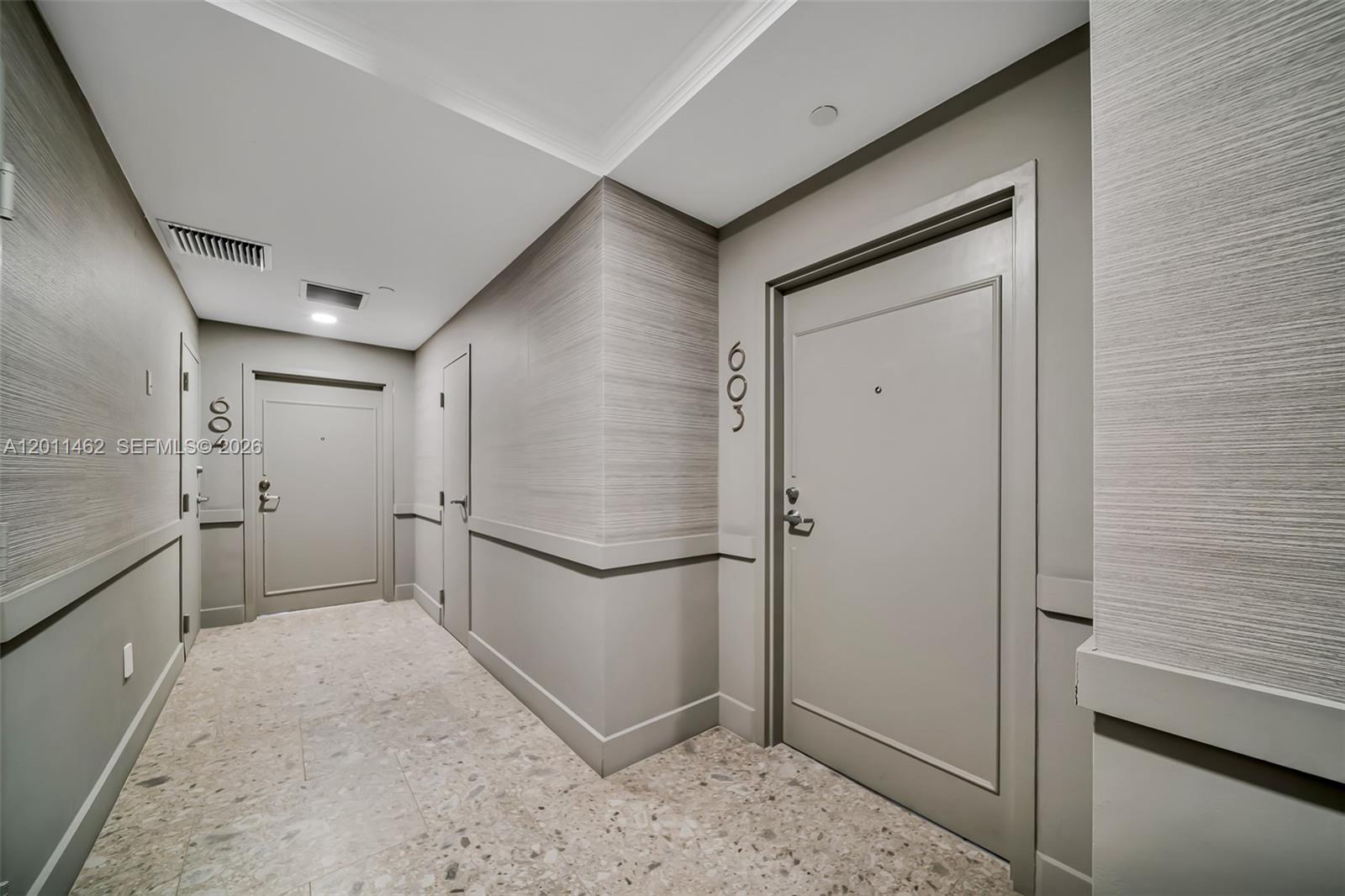 THE VISTAS CONDO - Residential