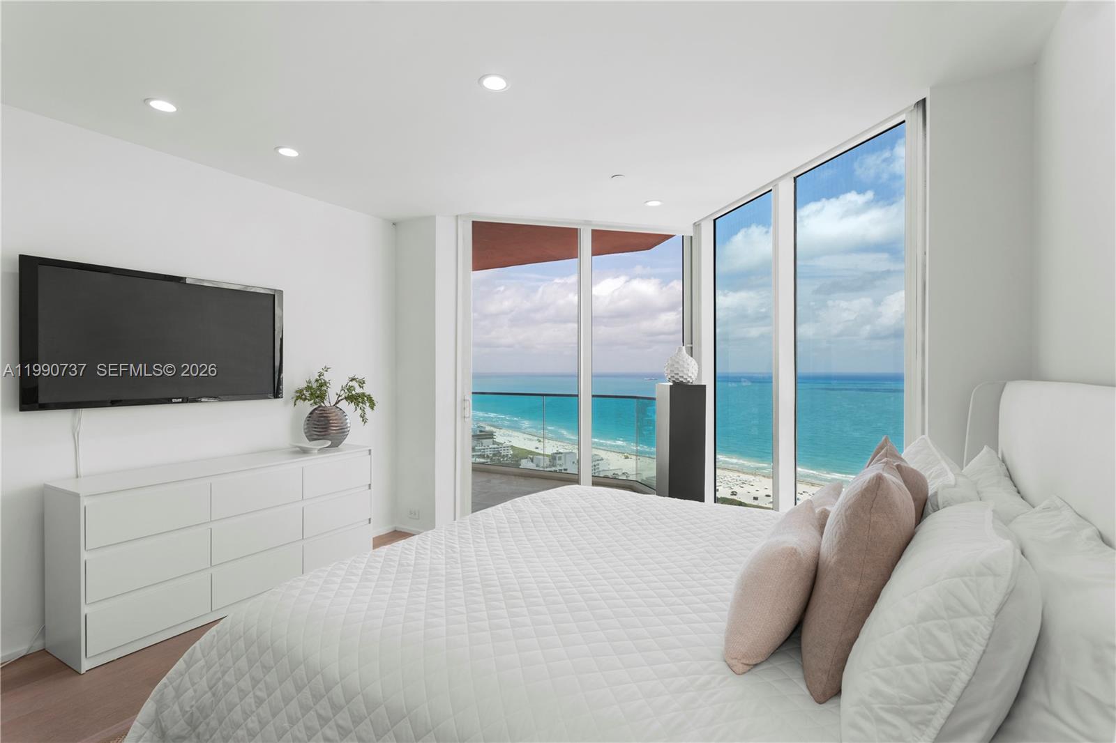 PORTOFINO TOWER CONDO - Residential