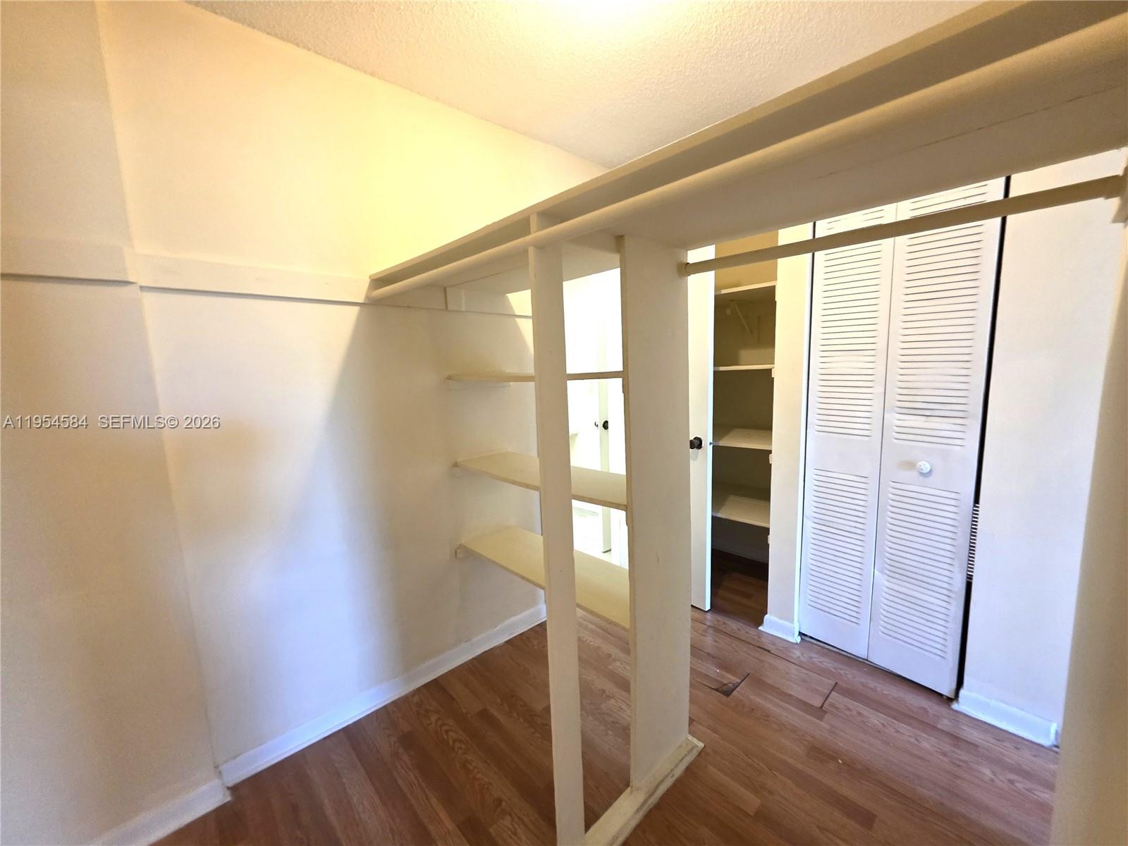 BROOKFIELD SQUARE CONDO - Residential