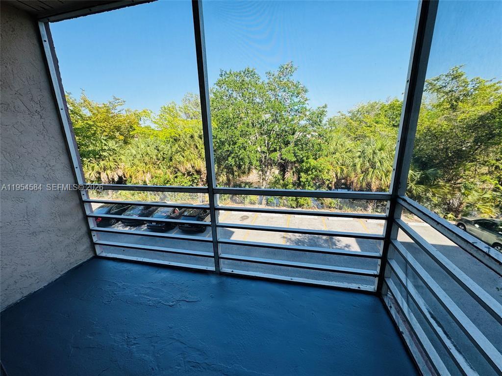 BROOKFIELD SQUARE CONDO - Residential