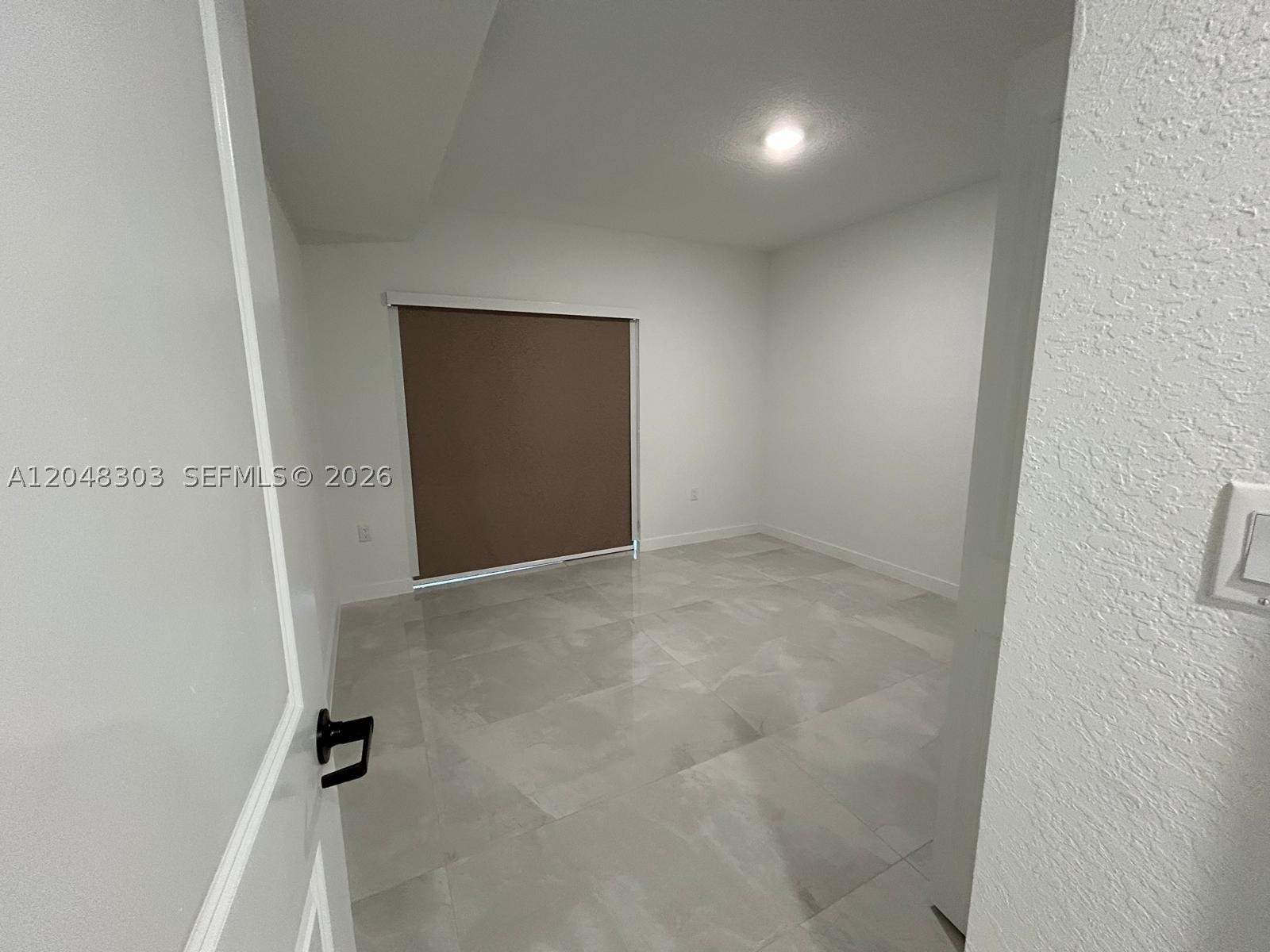 GRANDVILLE - Residential Lease