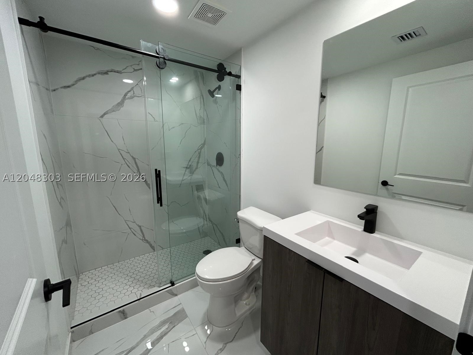 GRANDVILLE - Residential Lease