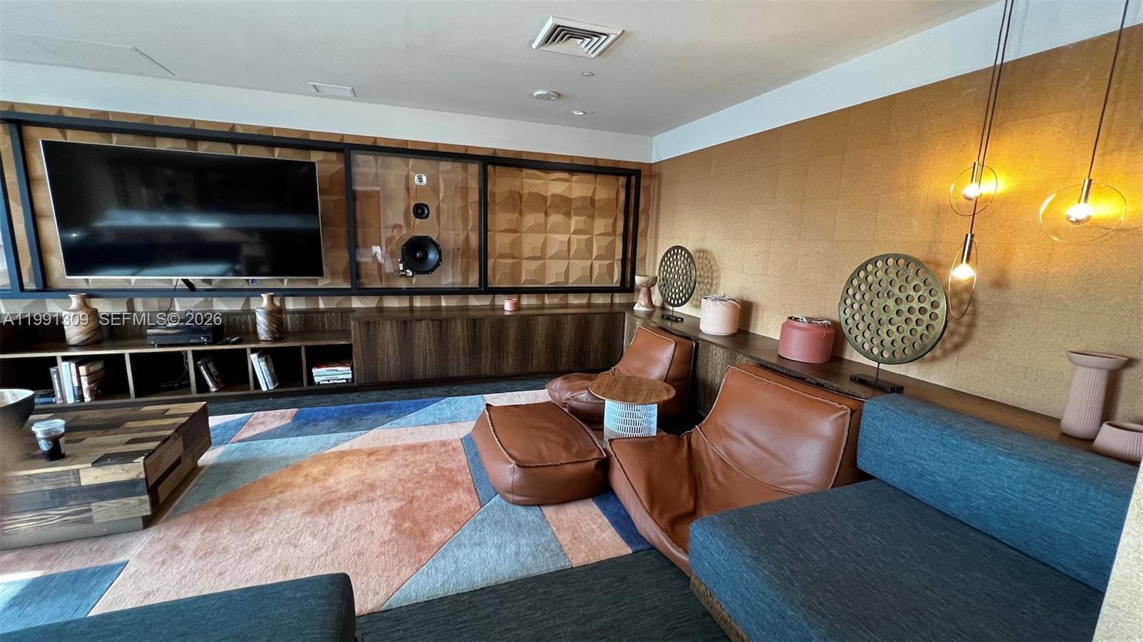 3401 MIDTOWN CONDO - Residential