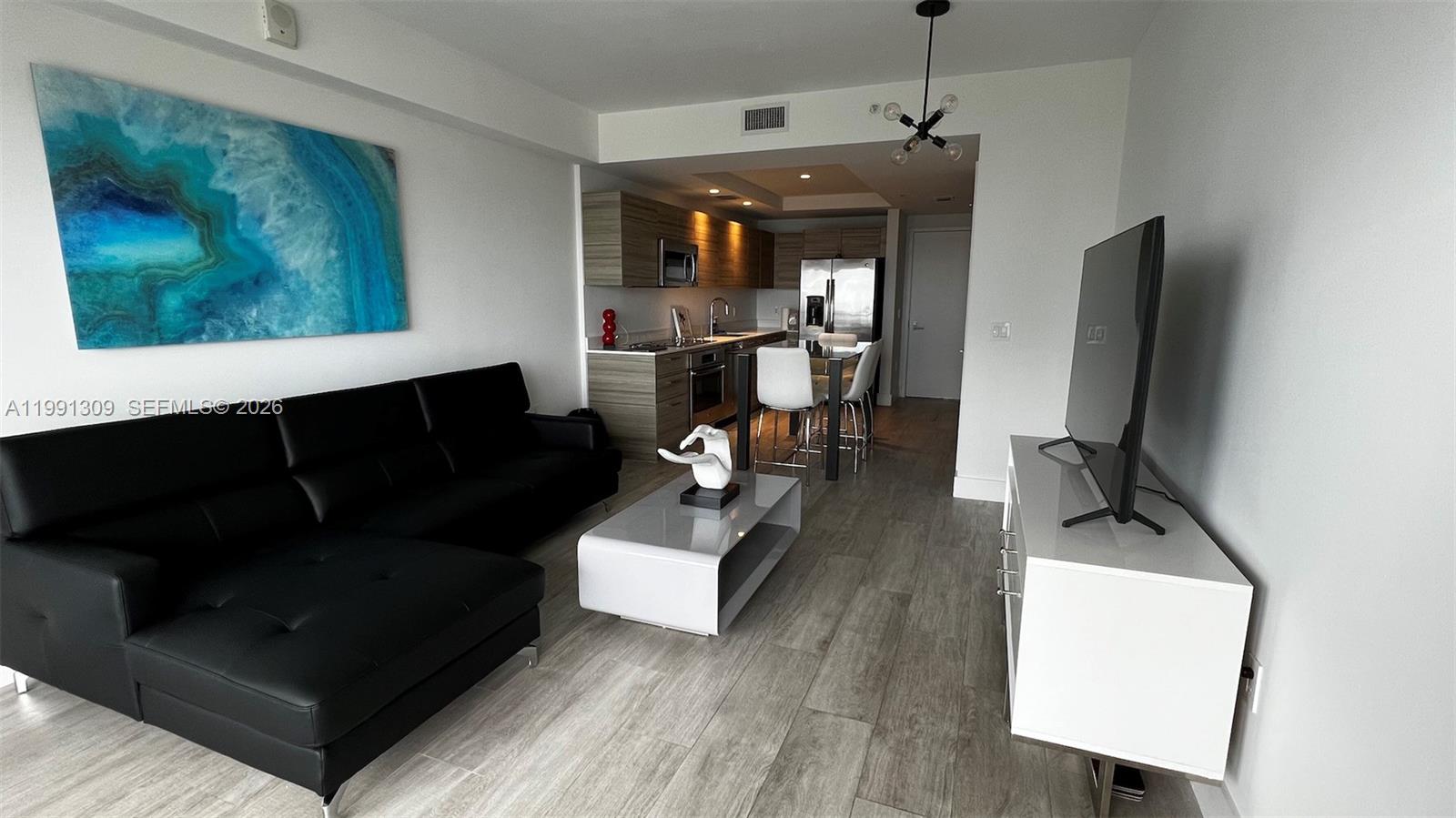 3401 MIDTOWN CONDO - Residential