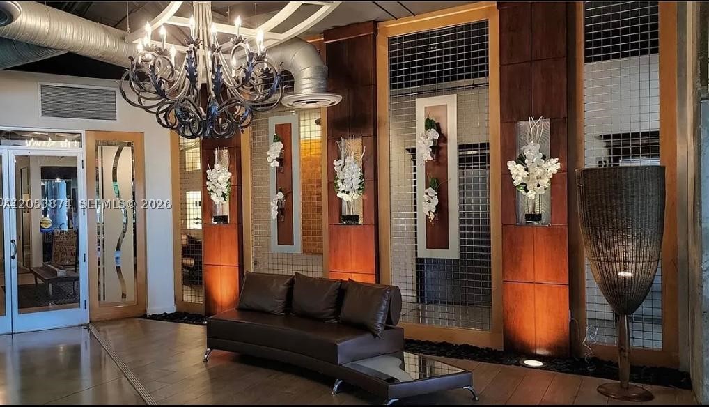 NEO CONDO - Residential