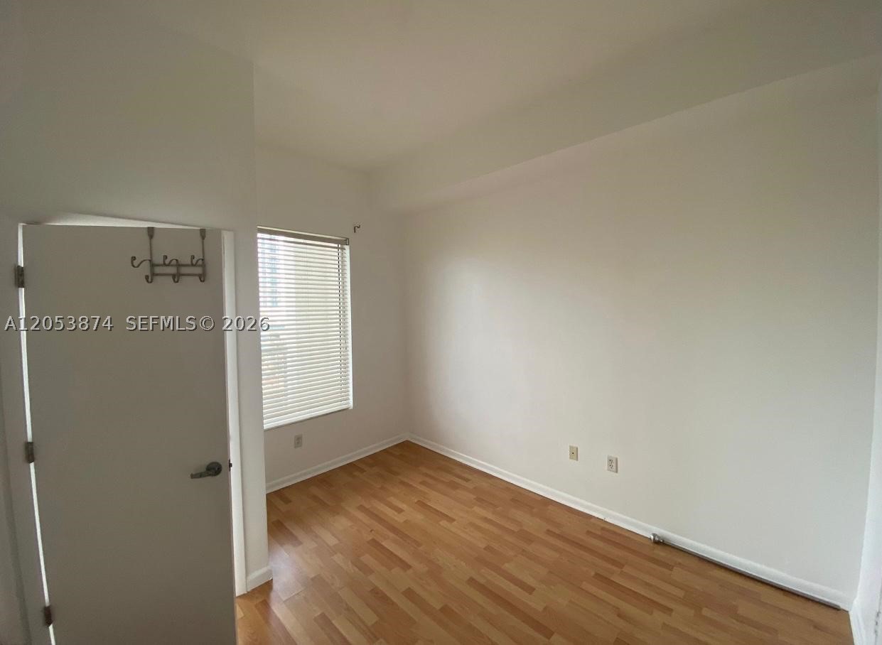 NEO CONDO - Residential