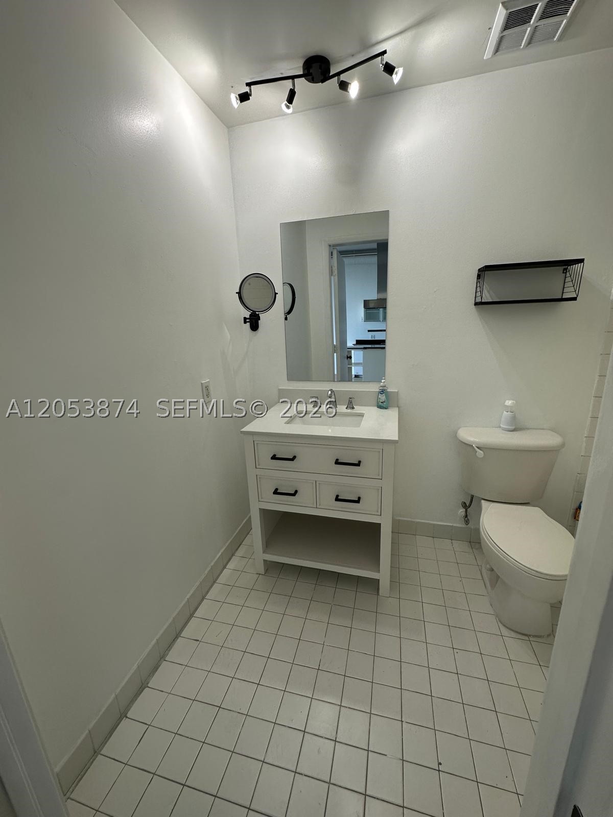 NEO CONDO - Residential
