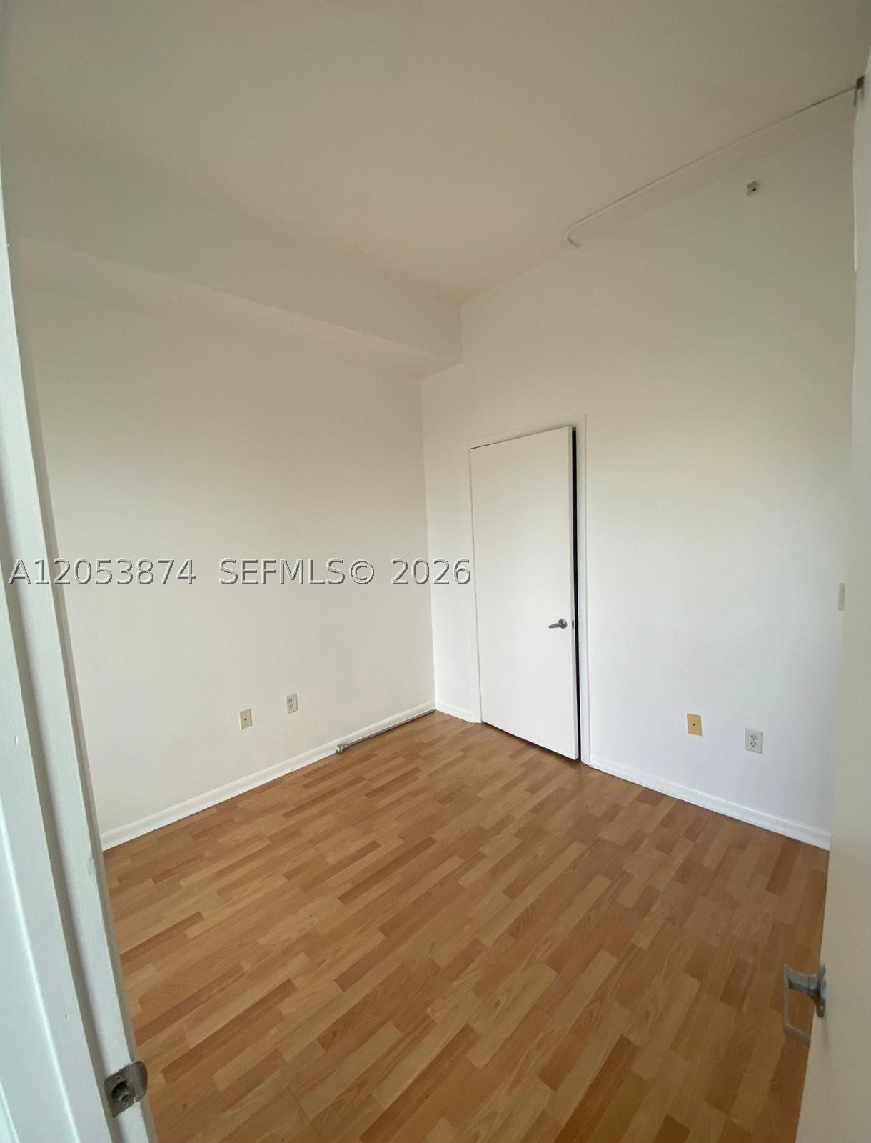 NEO CONDO - Residential