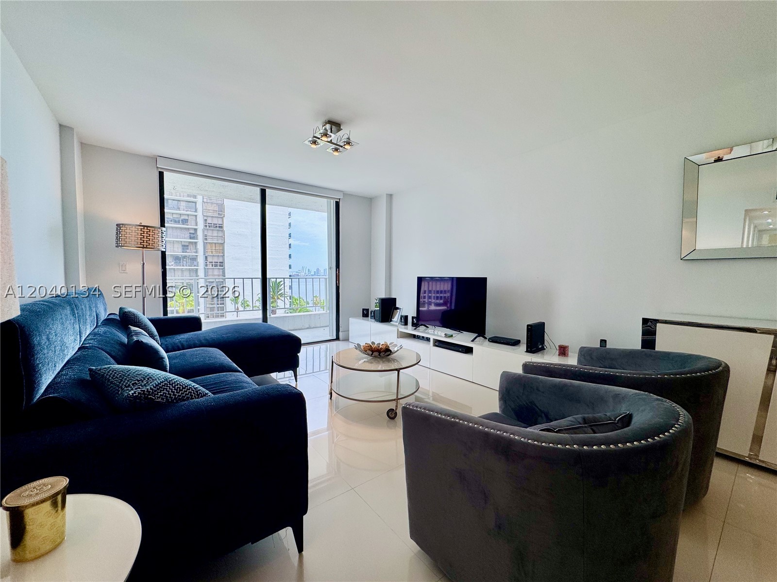 BRICKELL HARBOUR CONDO - Residential