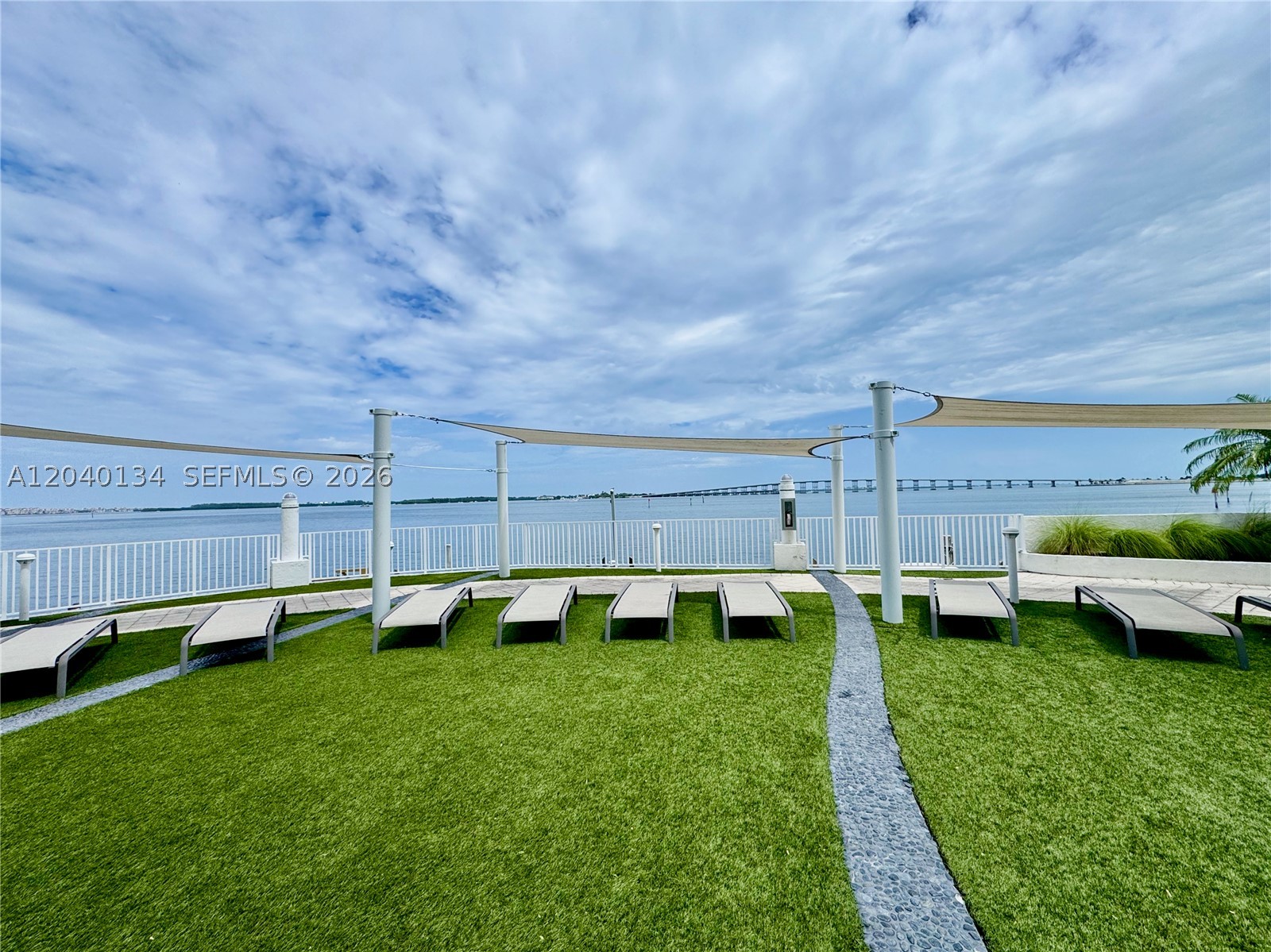 BRICKELL HARBOUR CONDO - Residential
