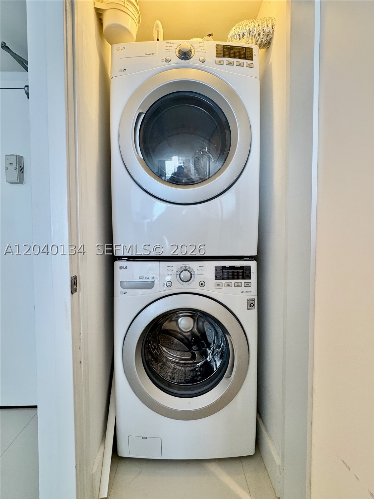 BRICKELL HARBOUR CONDO - Residential