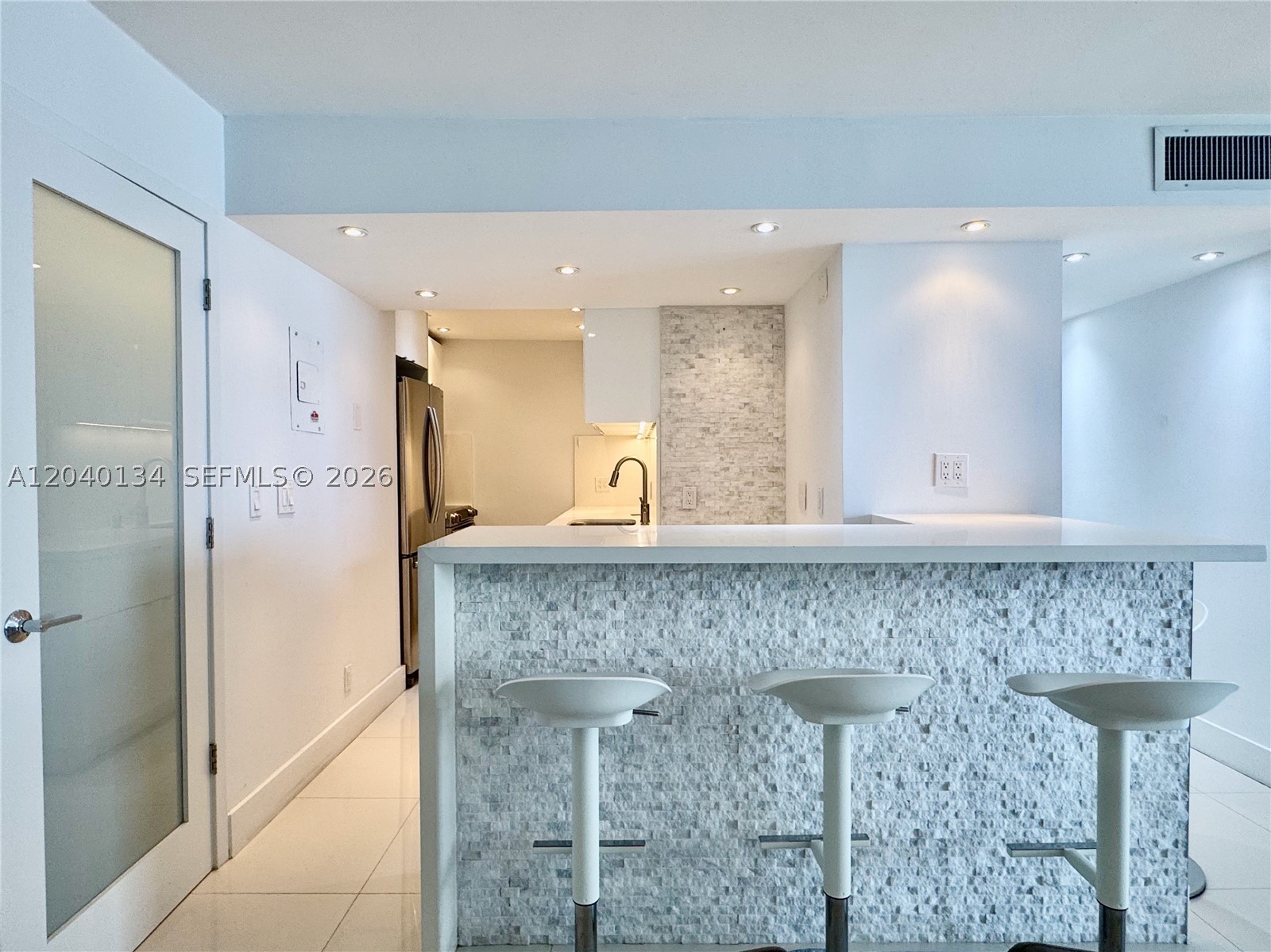 BRICKELL HARBOUR CONDO - Residential