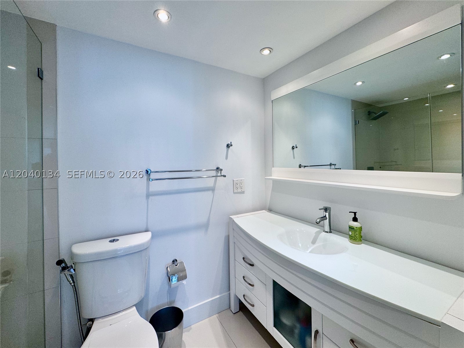 BRICKELL HARBOUR CONDO - Residential